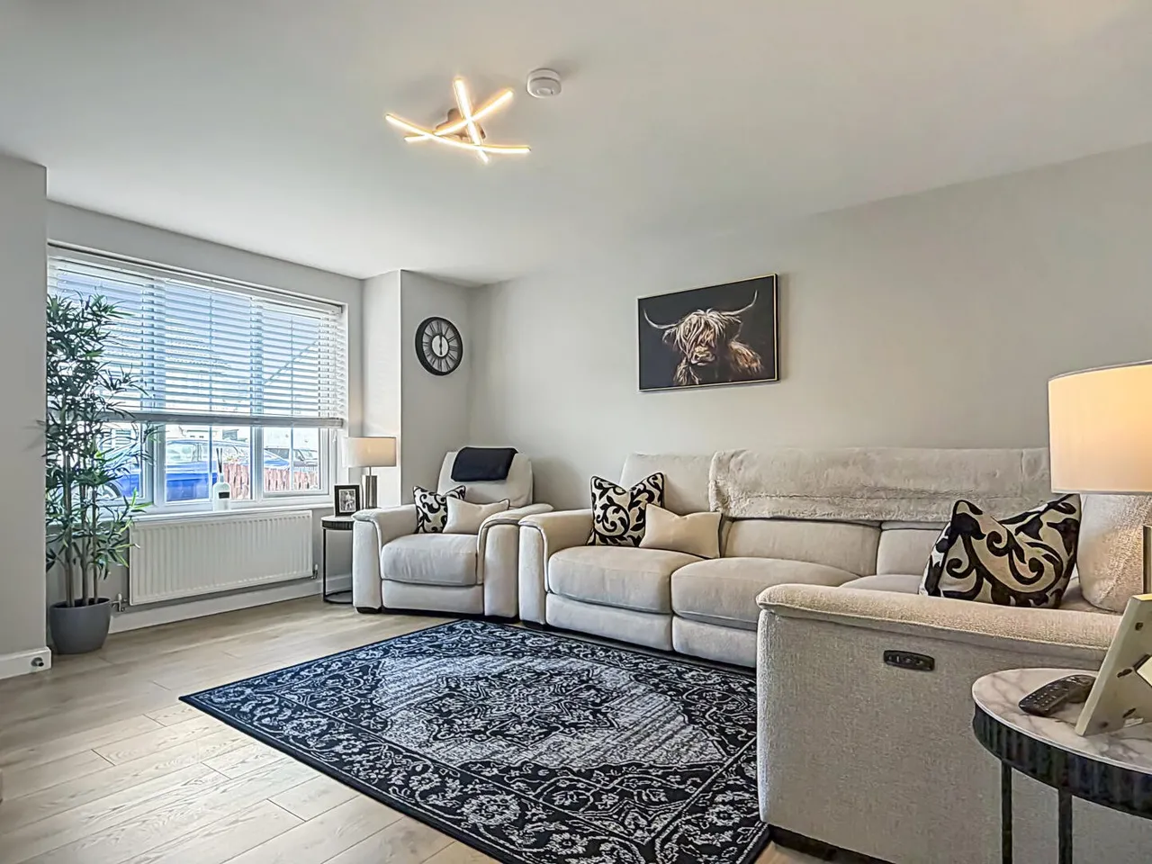 Thornhill Drive, Elgin, photo 2