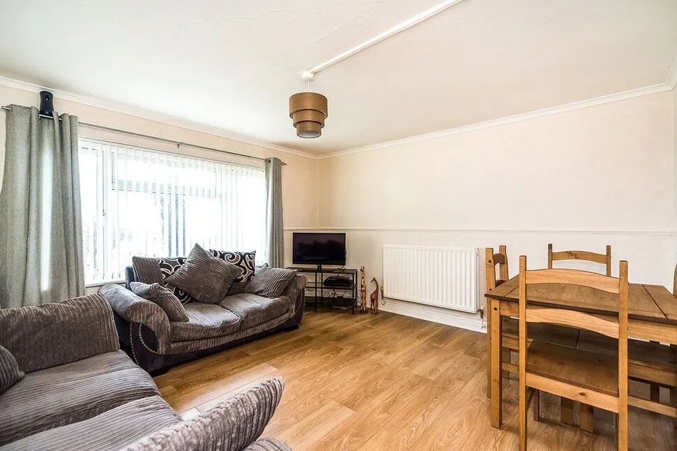 Central Drive, Dudley, DY3, photo 2
