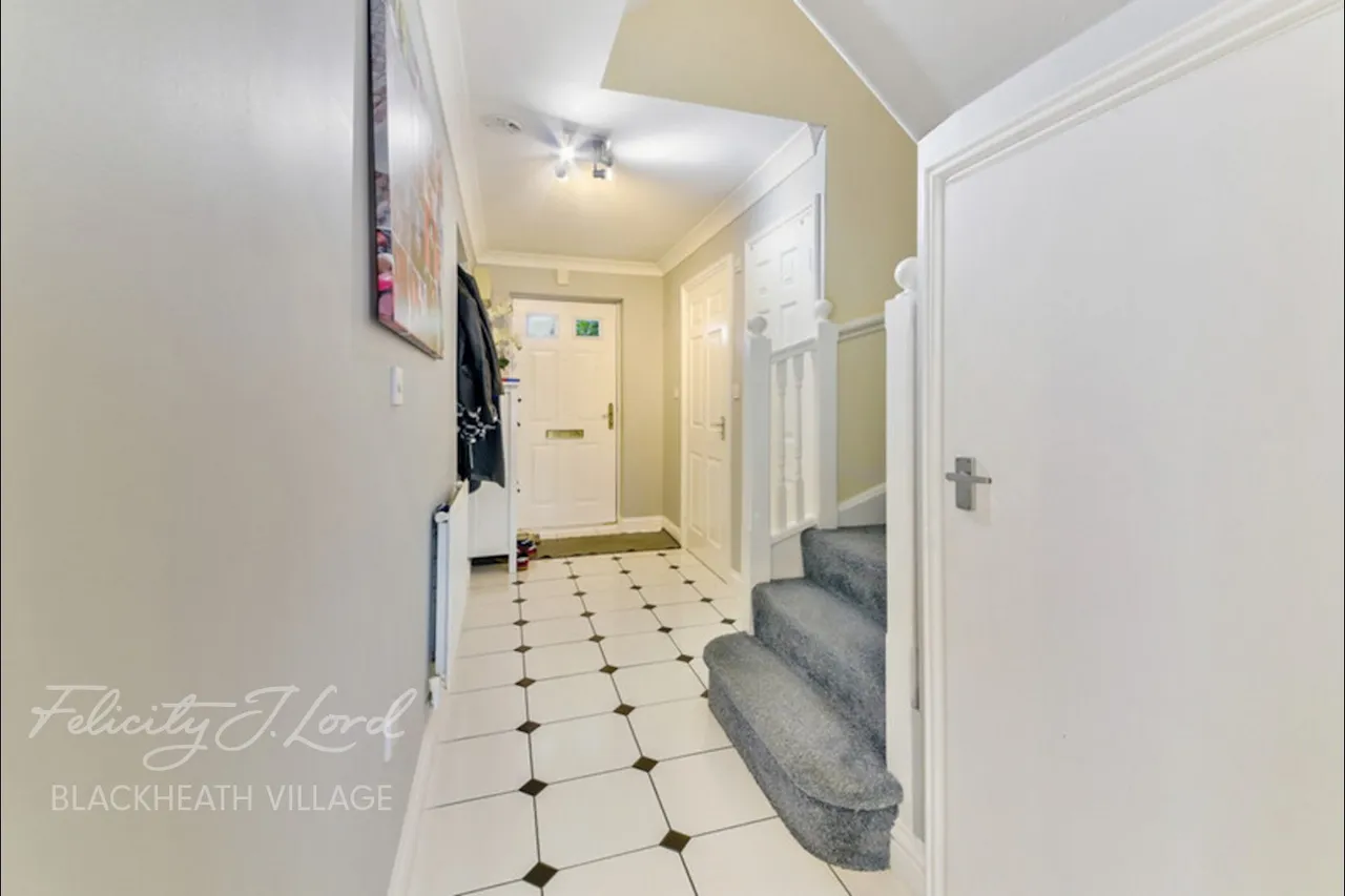 Barlow Drive, London, SE18, photo 12
