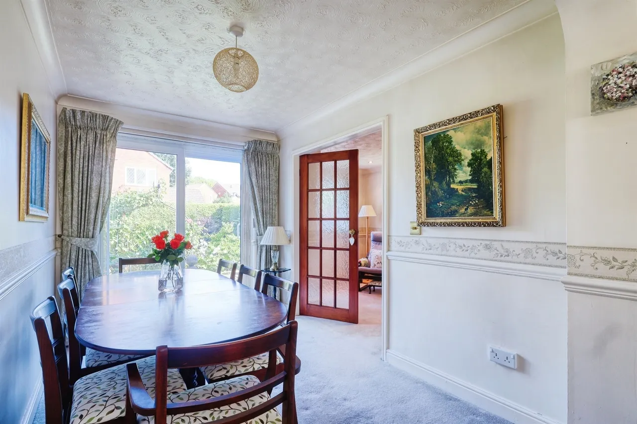 Kirkfield Drive, Leeds, photo 7