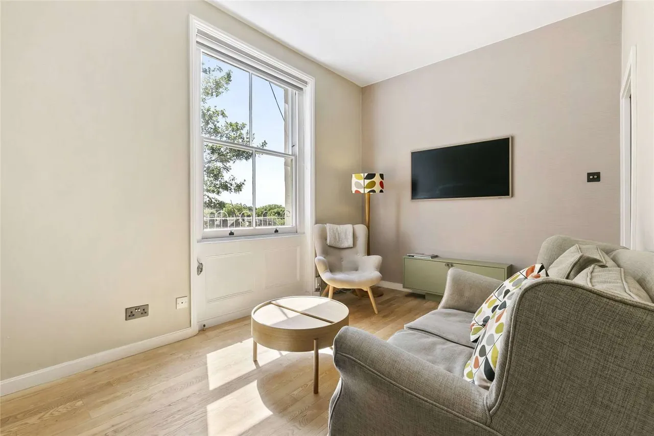 Ladbroke Square, London, W11 3NA, photo 3