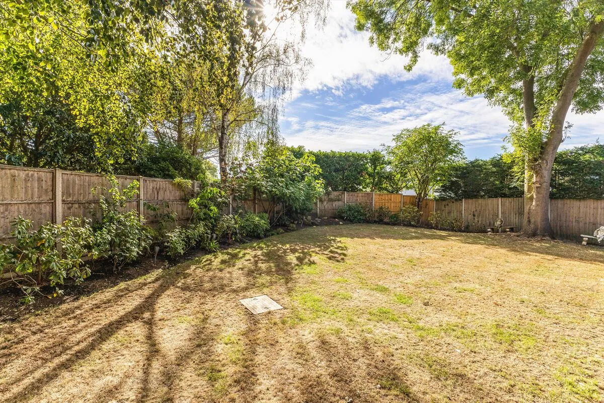Anners Close, Egham, TW20, photo 19