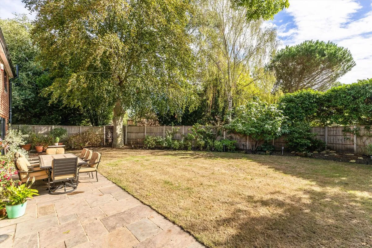Anners Close, Egham, TW20, photo 18