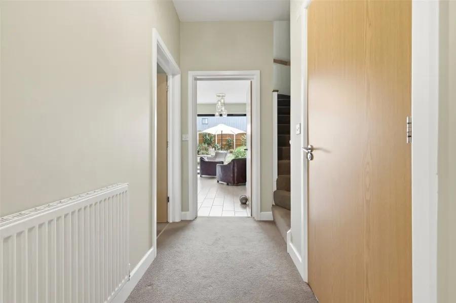 with 4 bedrooms in Newhall, Harlow, CM17, photo 13