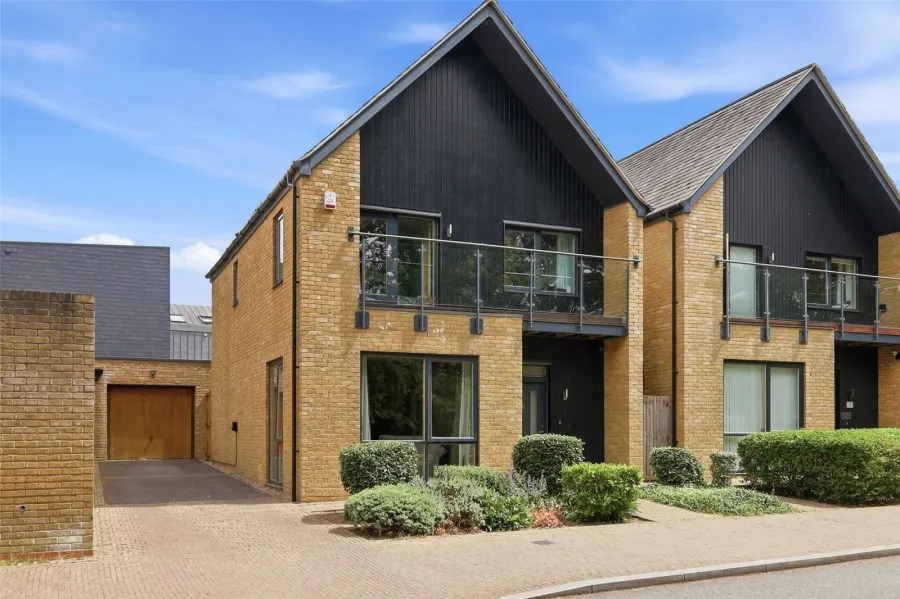with 4 bedrooms in Newhall, Harlow, CM17, photo 29