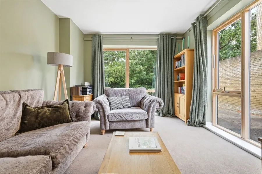 with 4 bedrooms in Newhall, Harlow, CM17, photo 4