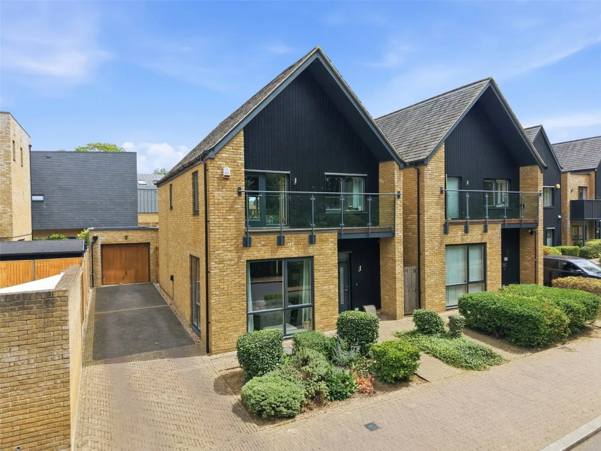 4 bed house for sale, with 4 bedrooms in Newhall, Harlow, CM17