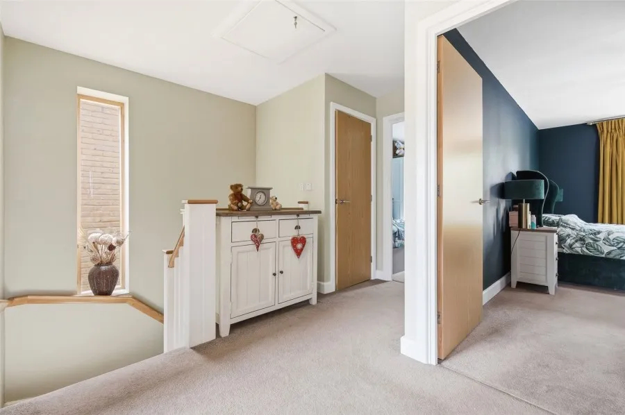 with 4 bedrooms in Newhall, Harlow, CM17, photo 18