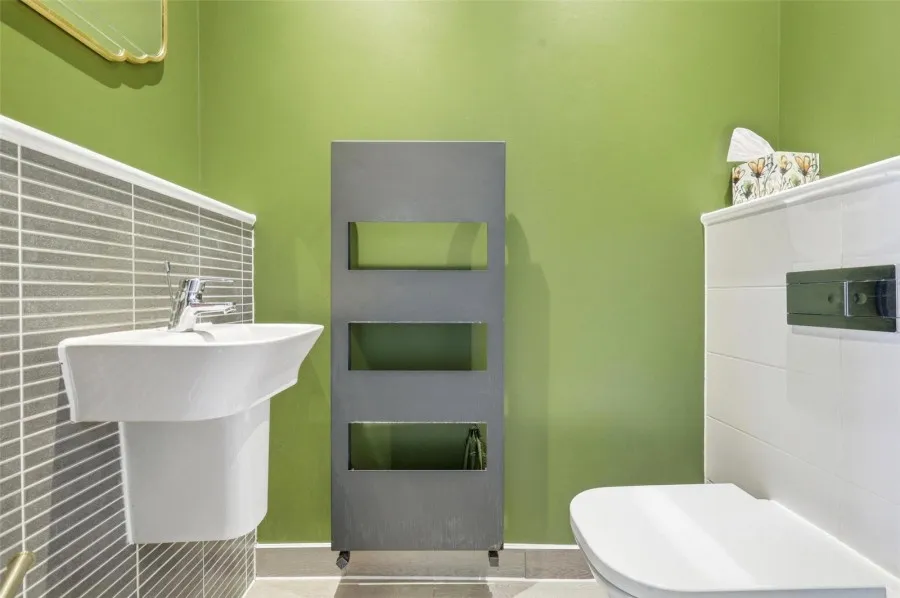 with 4 bedrooms in Newhall, Harlow, CM17, photo 17