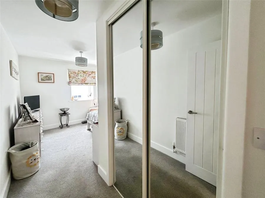 Castle Street, East Cowes, PO32, photo 7