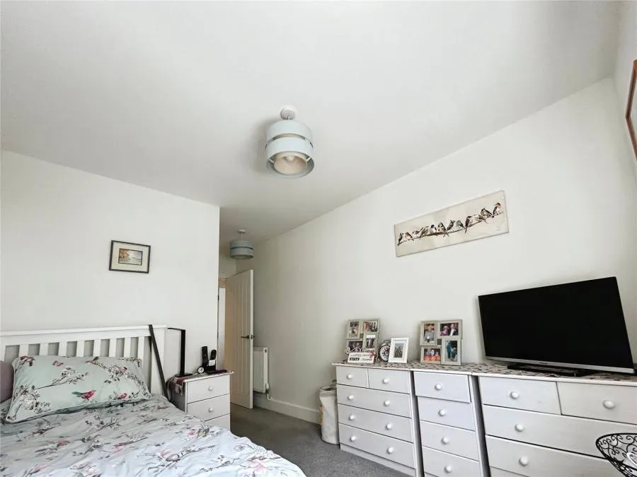 Castle Street, East Cowes, PO32, photo 8