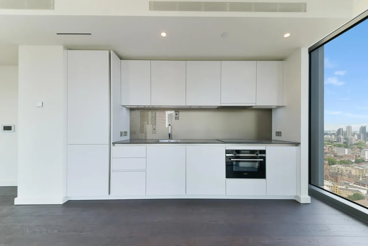 Damac Tower, Bondway, SW8, photo 4