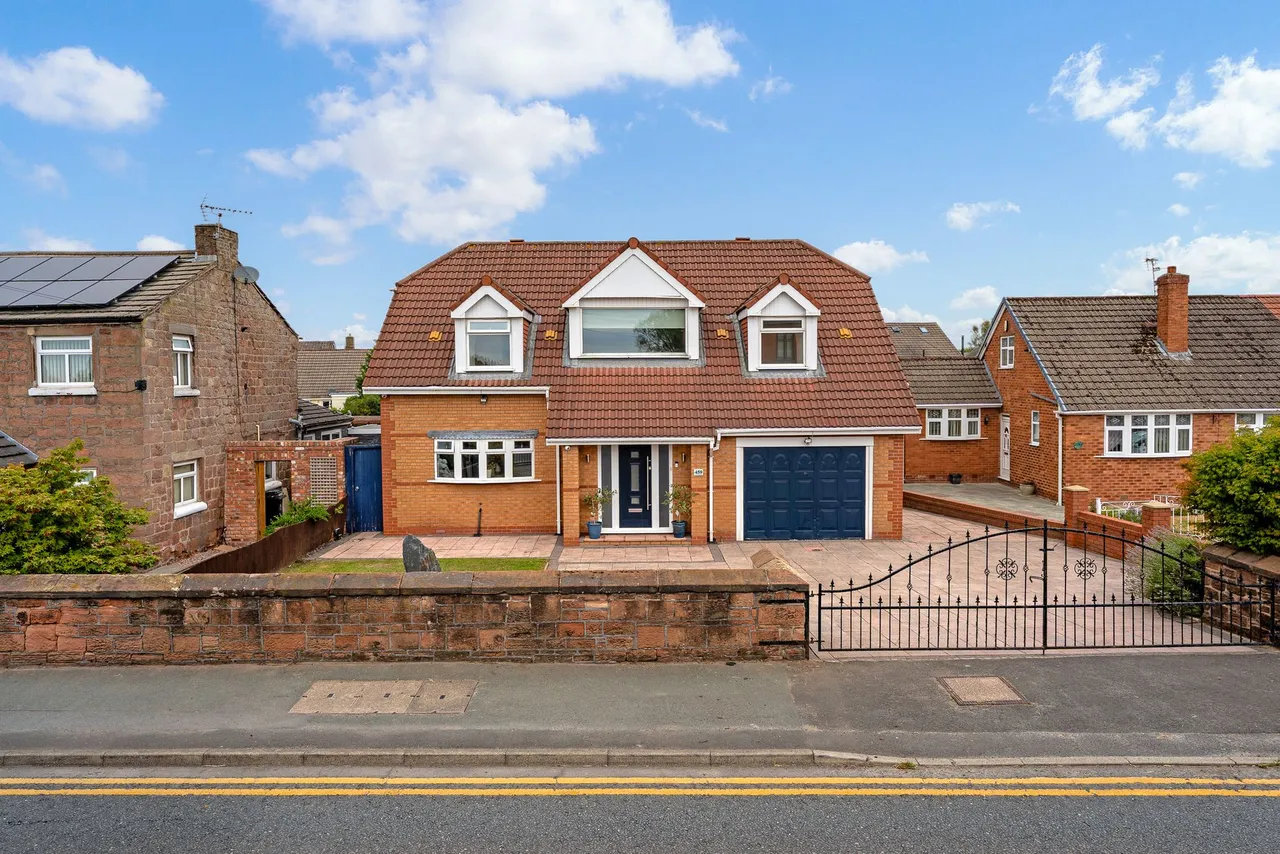4 bed house for sale, Cronton Road, Widnes, WA8