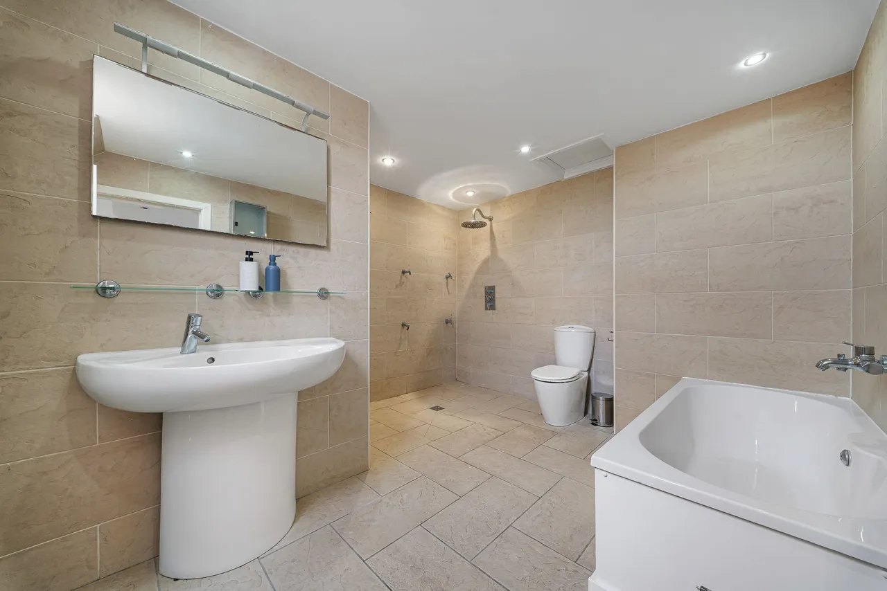 Cronton Road, Widnes, WA8, photo 25