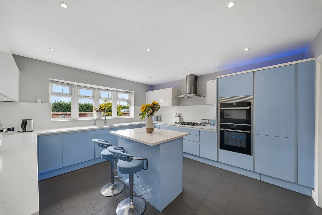 Cronton Road, Widnes, WA8, photo 4