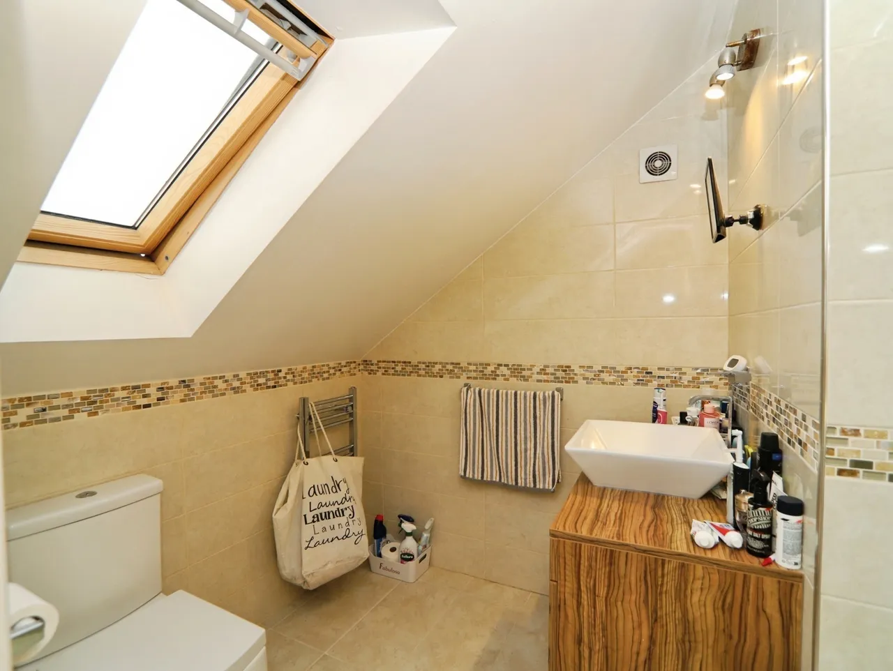 Harlech Drive, NP10, photo 17