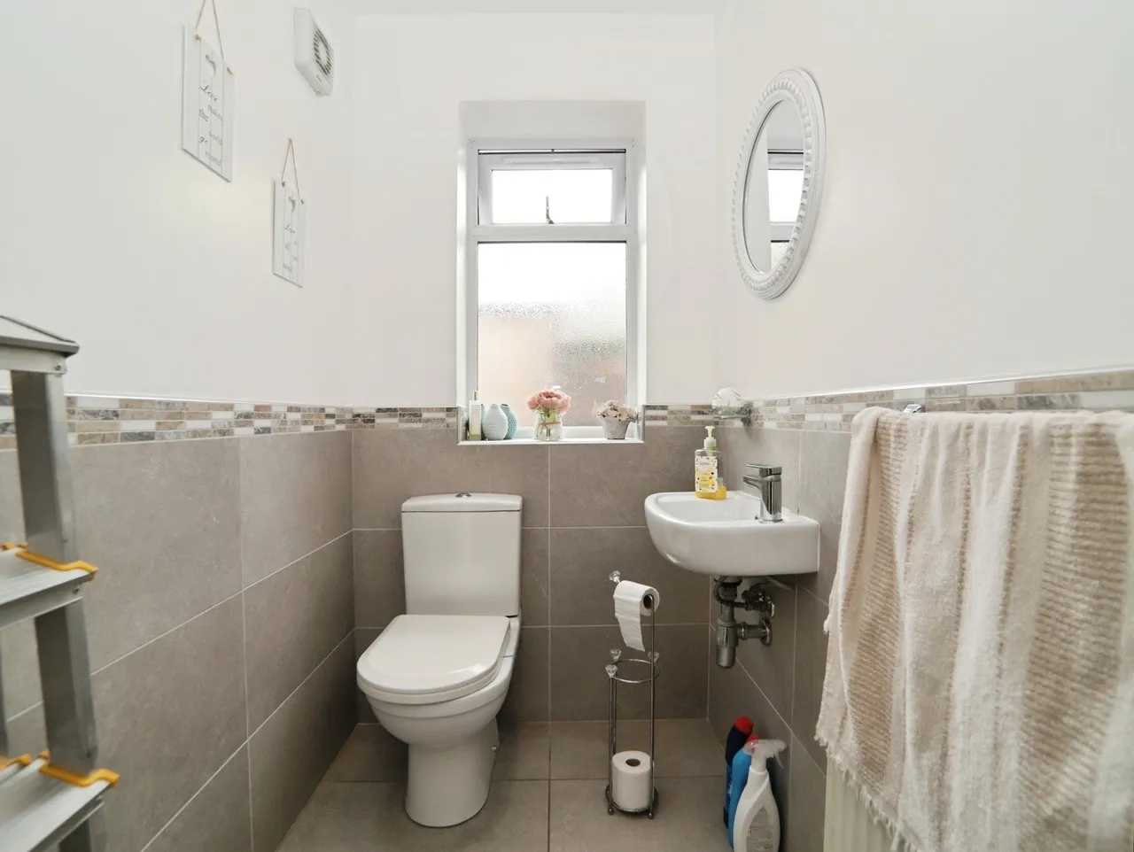 Harlech Drive, NP10, photo 9