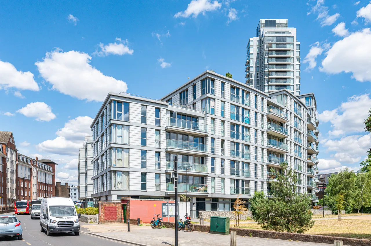 207 The Crescent, 2 Seager Place, London, photo 4