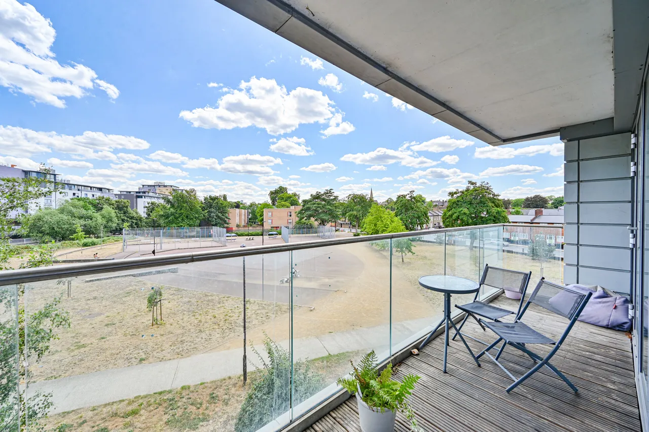 207 The Crescent, 2 Seager Place, London, photo 6