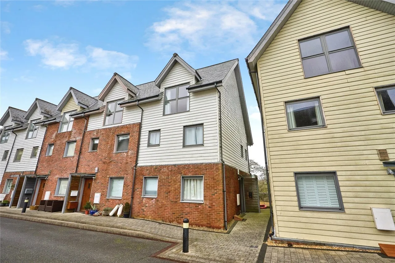 Heron Square, Newport, PO30, photo 3