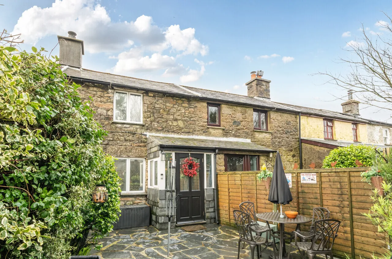 2 bed property for sale — Princes Row, Minions, Liskeard, Cornwall, PL14