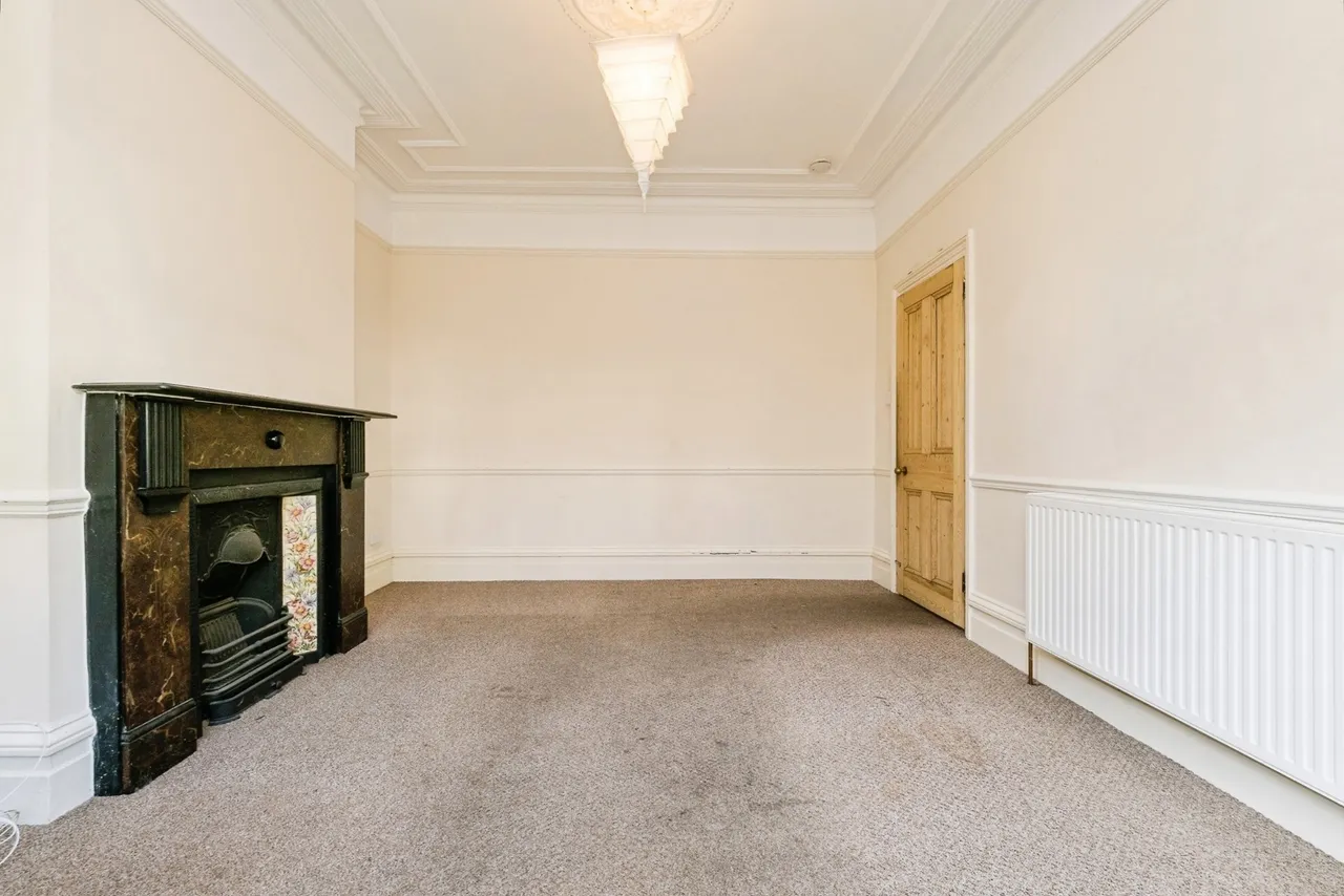 Cromer Road, London, E10, photo 2