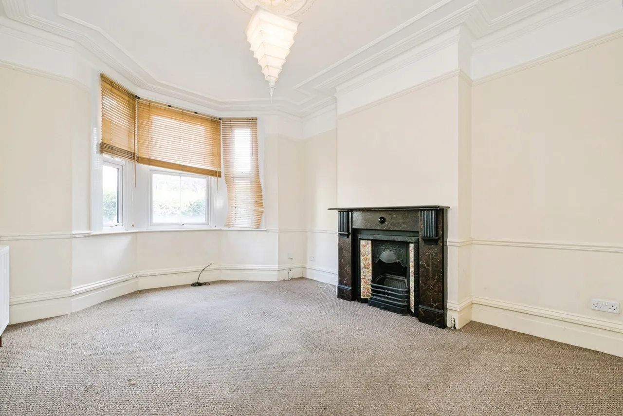 Cromer Road, London, E10, photo 4