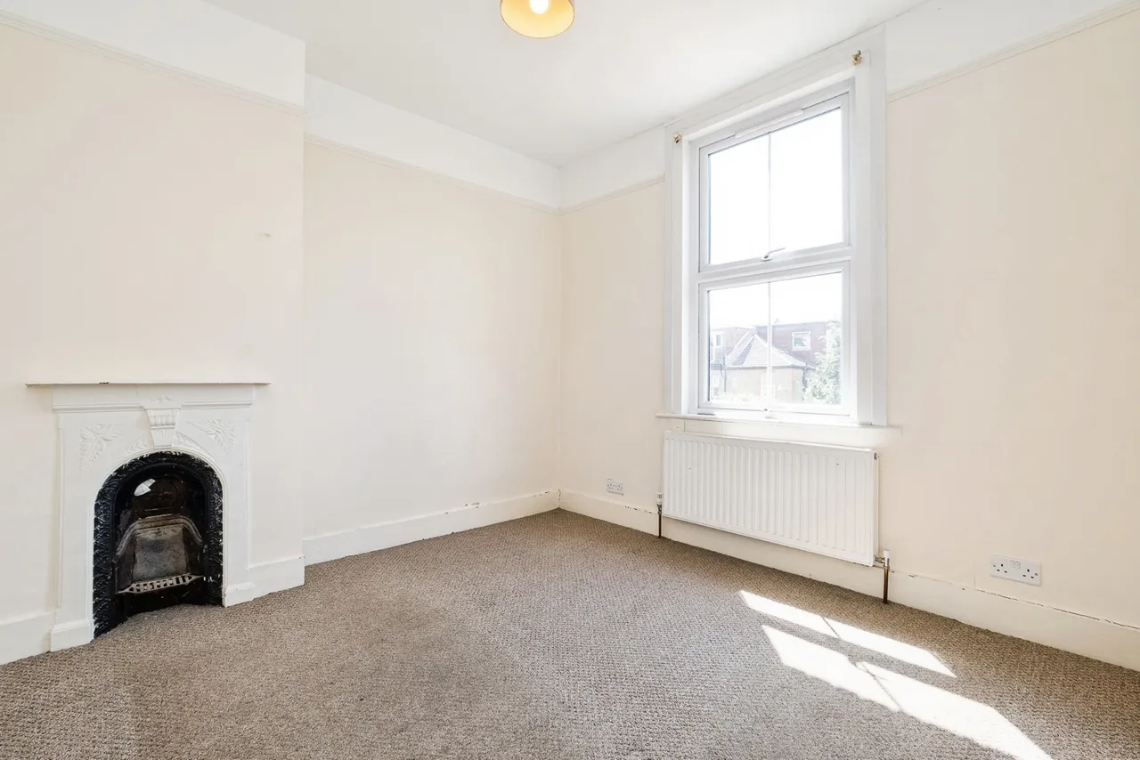 Cromer Road, London, E10, photo 10