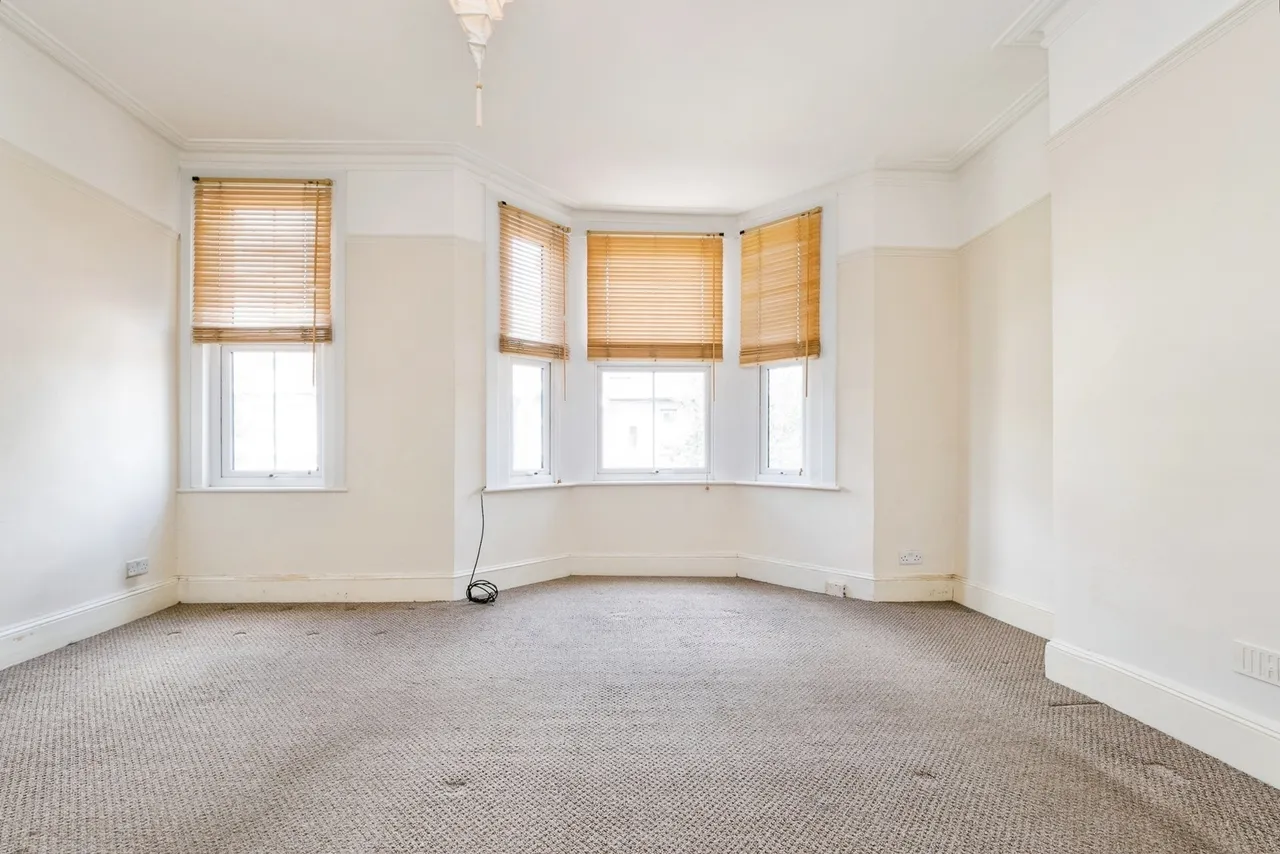 Cromer Road, London, E10, photo 14