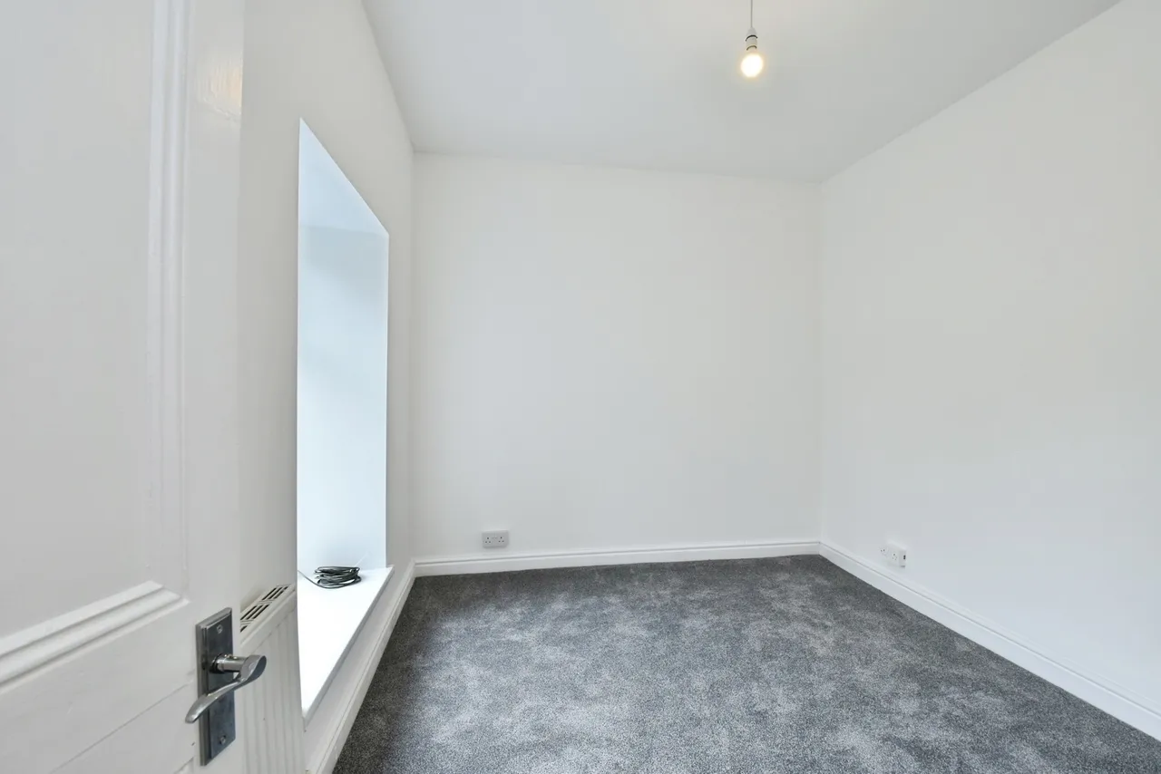 Heol Y Gors, Cwmgors, SA18, photo 24