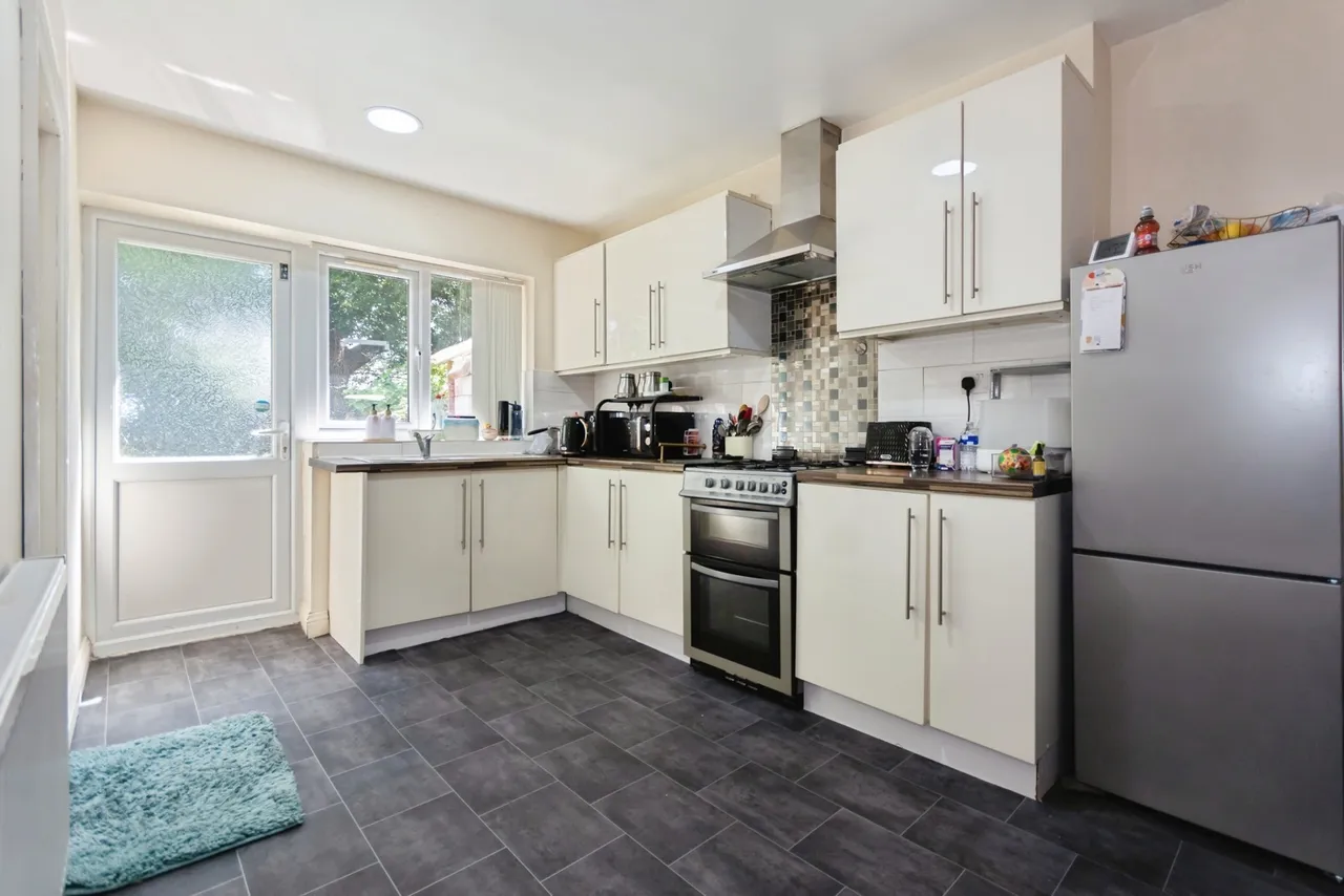 Nailstone Crescent, Acocks Green, Birmingham, West Midlands, B27, photo 4