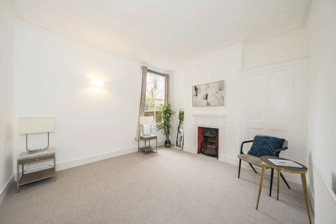 Glenfield Road, SW12, photo 3