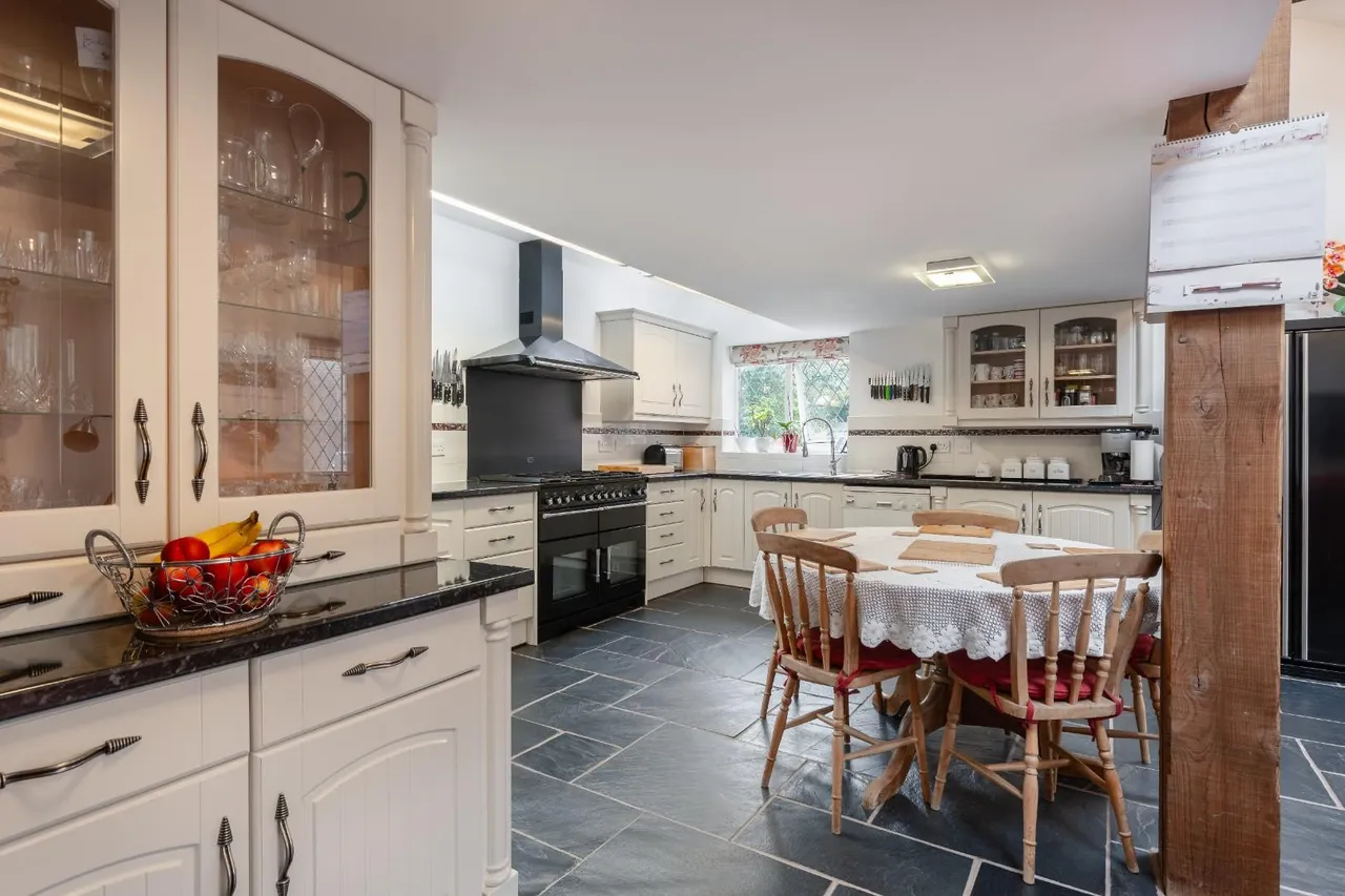 Hawthorne Gardens, Church Road, Long Itchington, photo 9