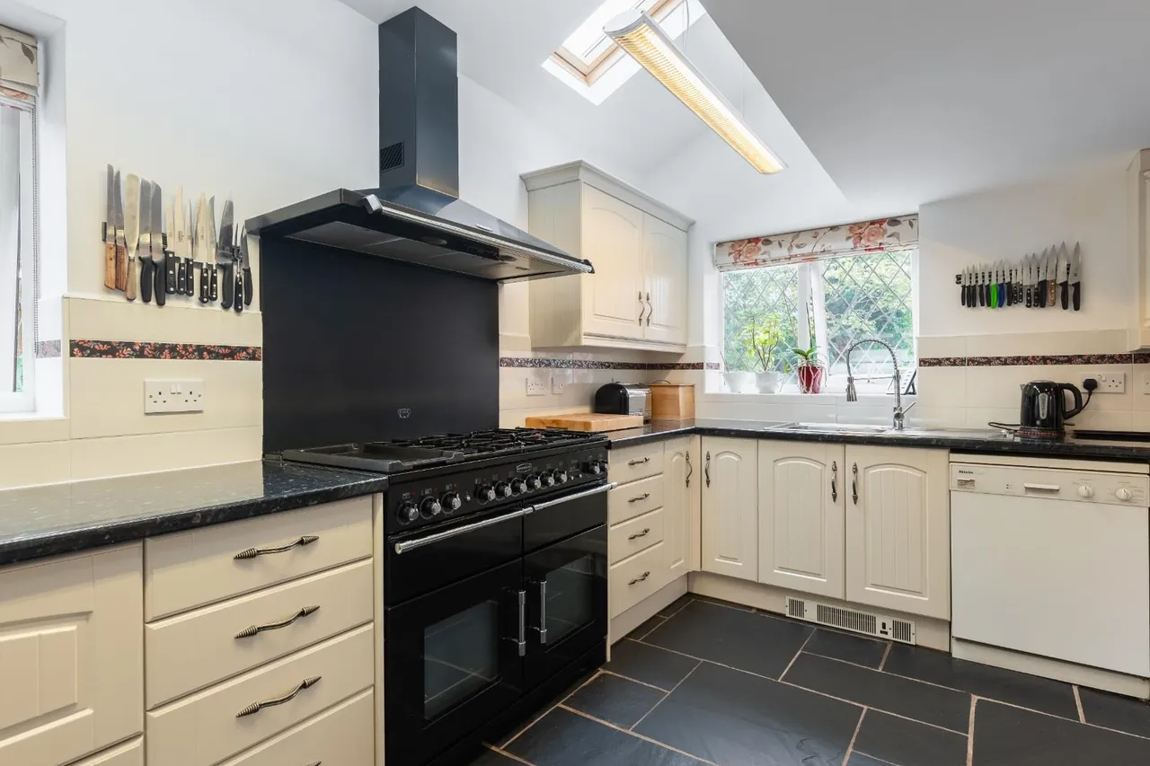 Hawthorne Gardens, Church Road, Long Itchington, photo 8