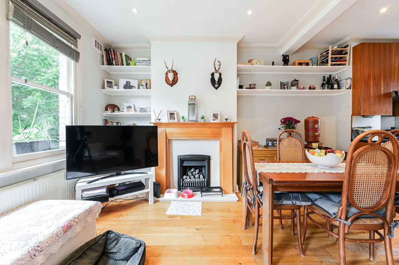 London, SW11, photo 9