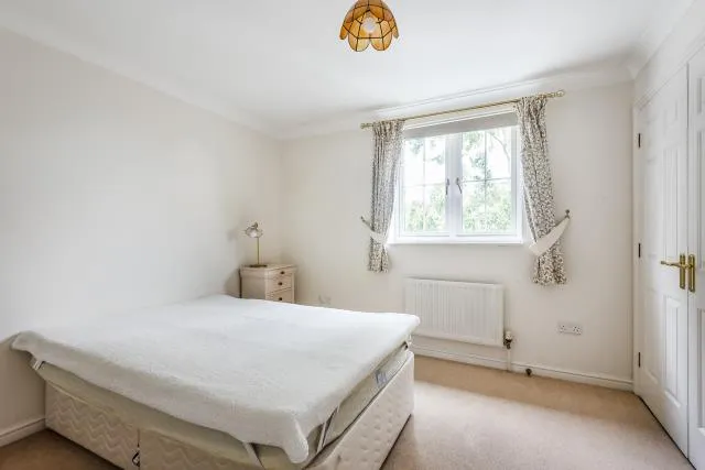 Lynn Close, Marston, OX3, photo 7