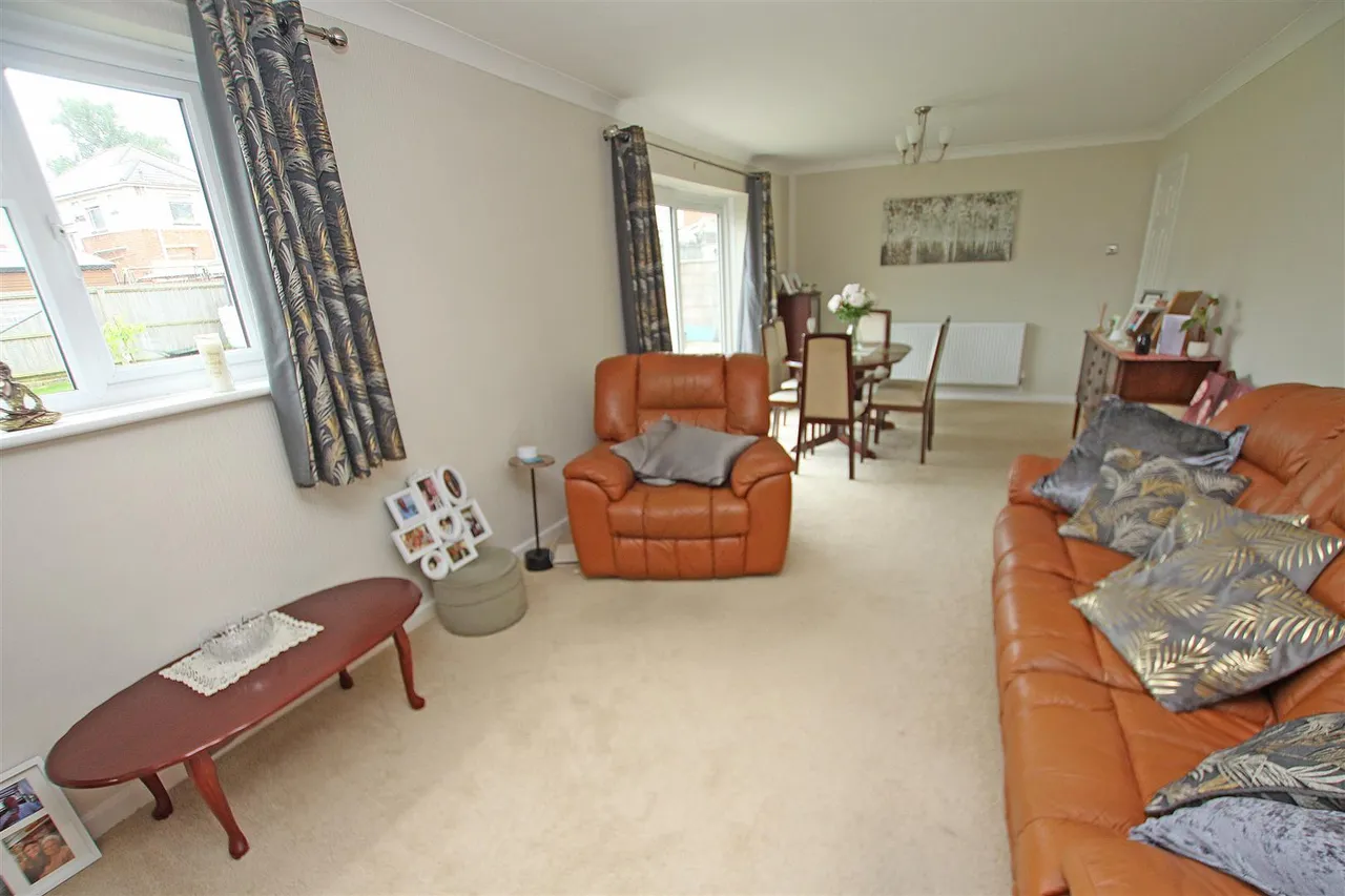 Priory View Place, Bournemouth, photo 3
