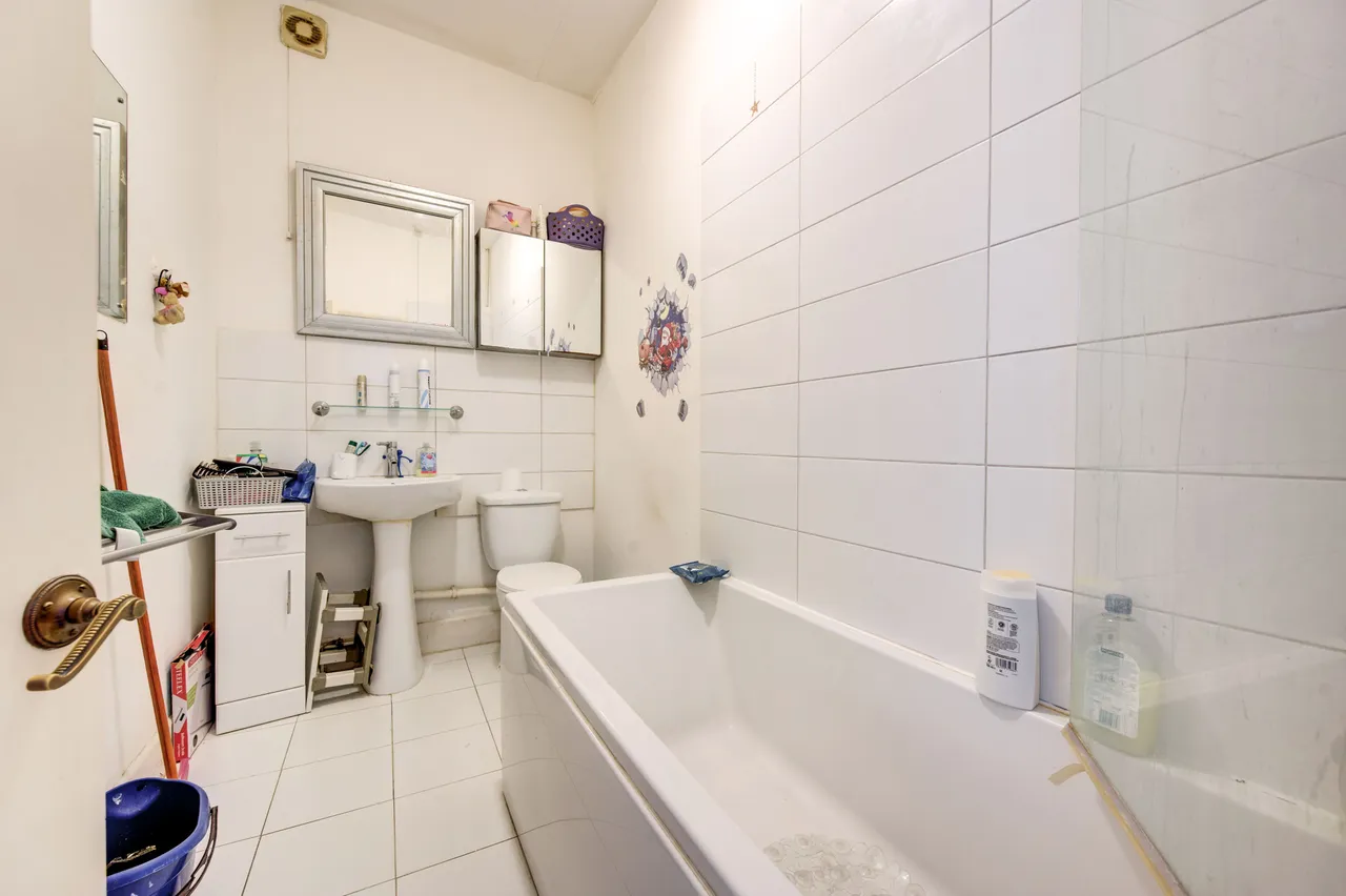 Ground Floor, 3 Archel Road, London, photo 4