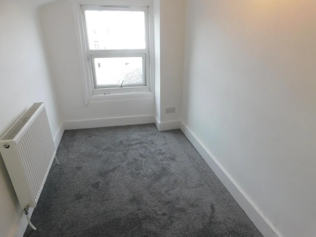 James Street, Sheerness, ME12, photo 15