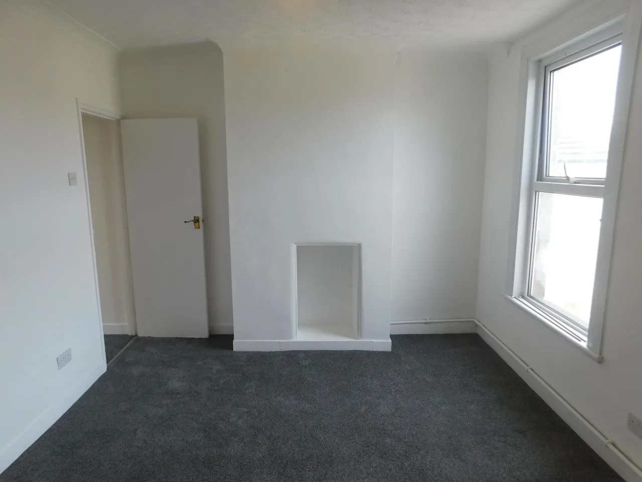 James Street, Sheerness, ME12, photo 13