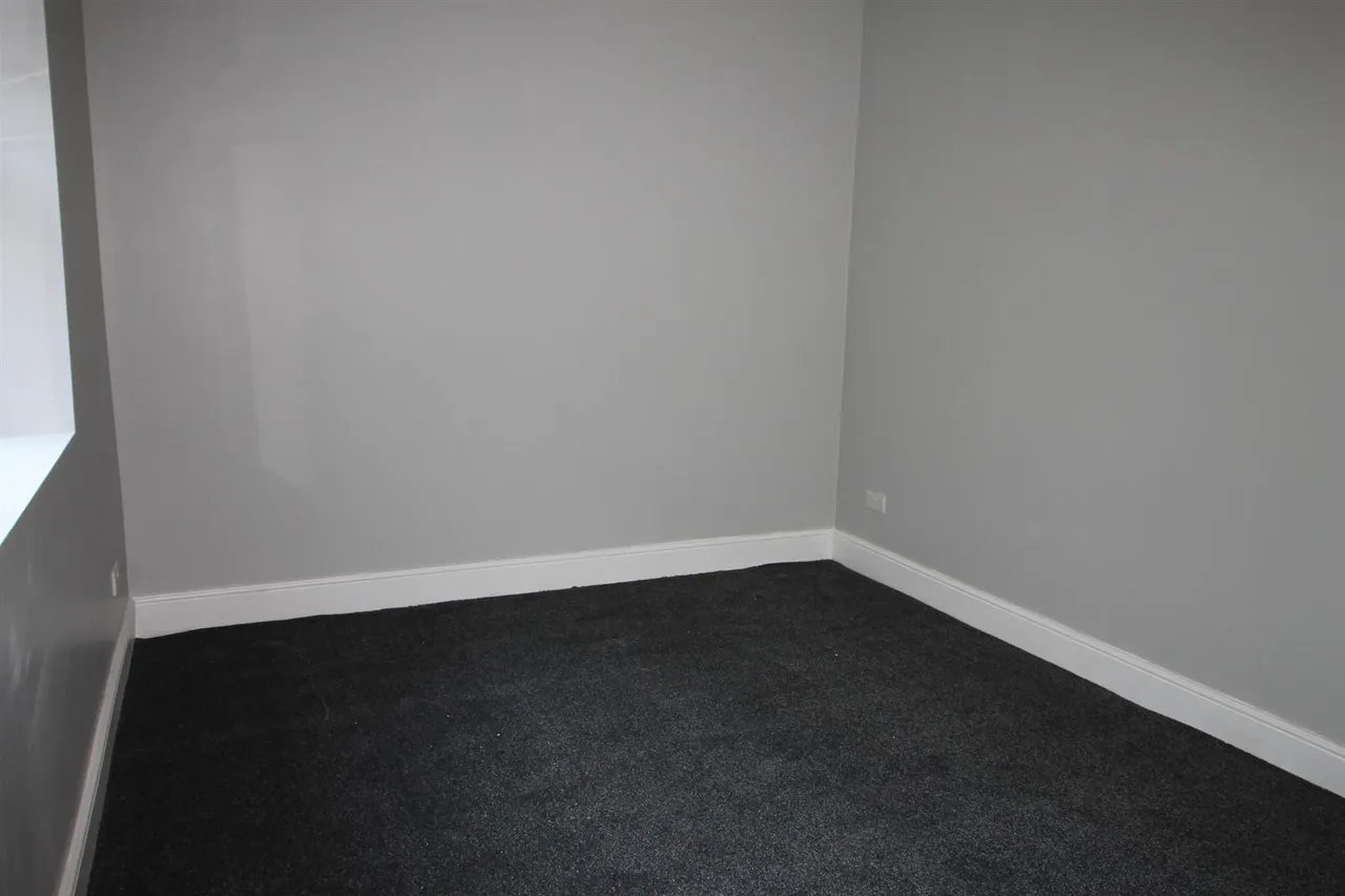 Brighton Road, Rhyl, LL18 3HL, photo 4