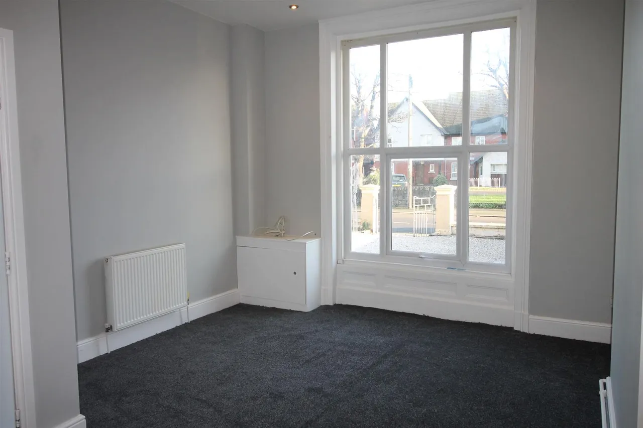 Brighton Road, Rhyl, LL18 3HL, photo 2