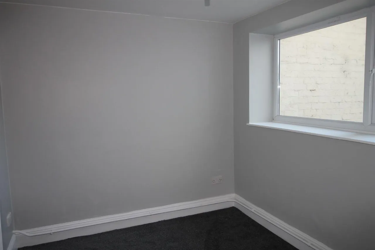 Brighton Road, Rhyl, LL18 3HL, photo 9