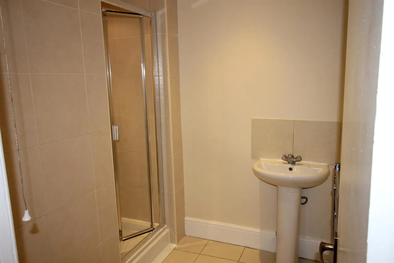 Brighton Road, Rhyl, LL18 3HL, photo 7