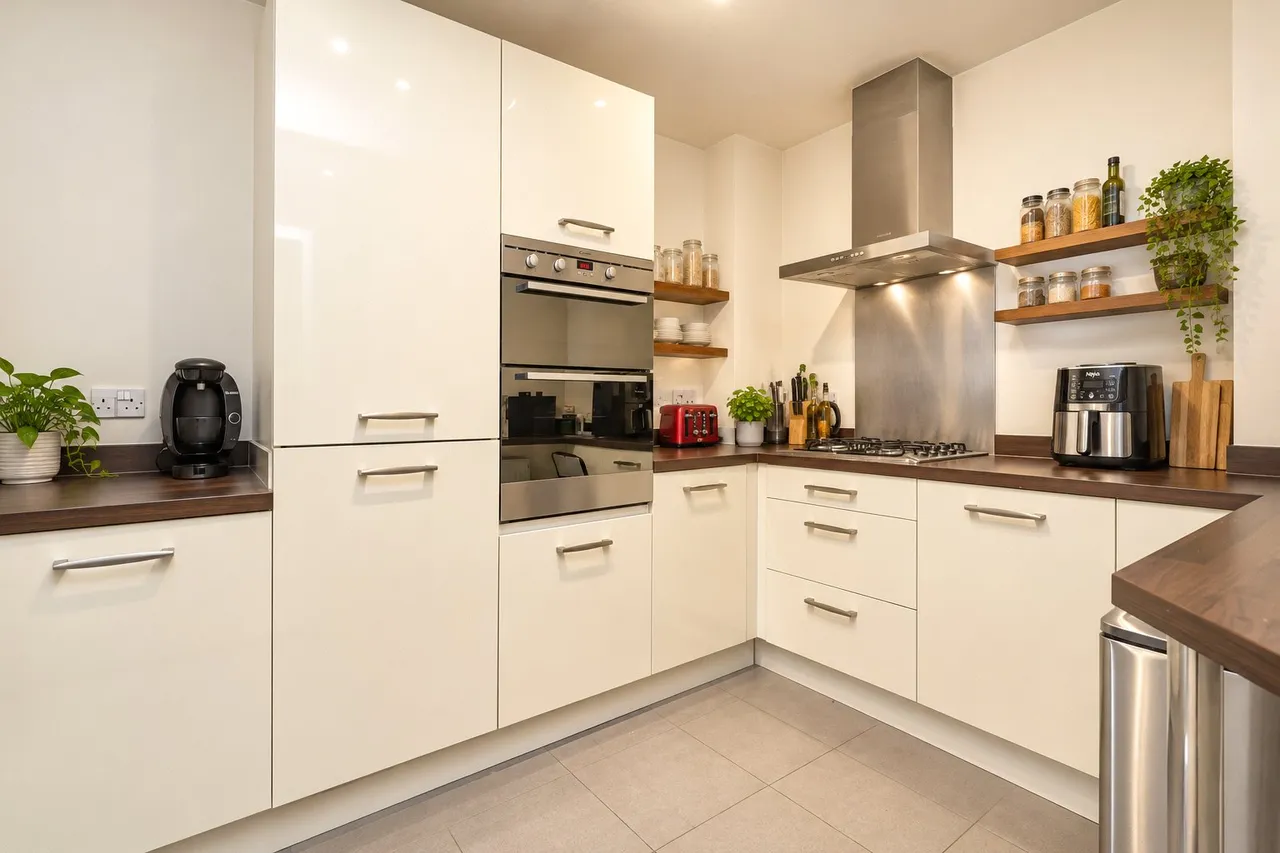 Reed Street, Woking, GU22, photo 2