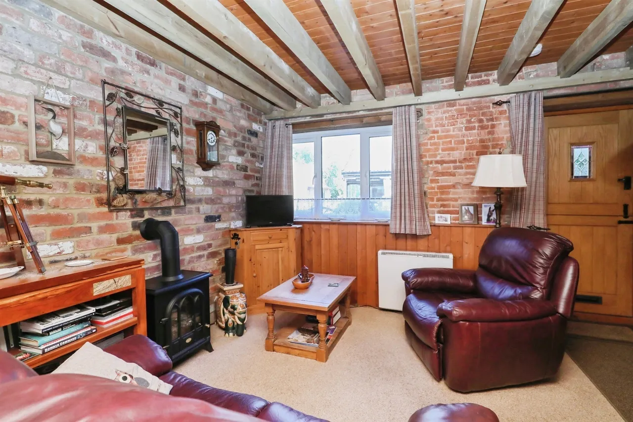 Swaffham Road, Toftrees, Fakenham, photo 4