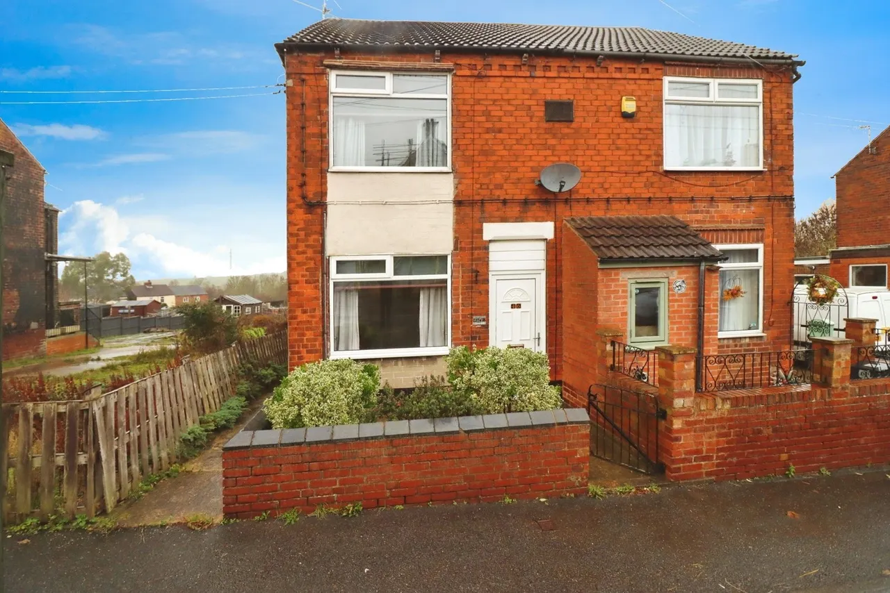 3 bed house for sale — Clowne Road, Stanfree, Chesterfield, Derbyshire, S44