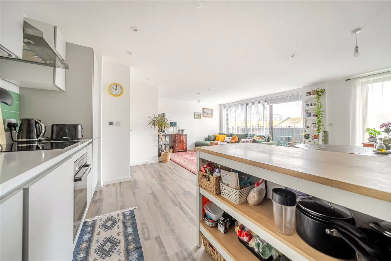 Doyle Road, London, SE25, photo 9
