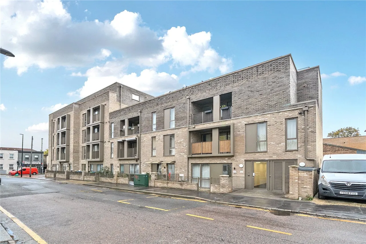 Doyle Road, London, SE25, photo 24