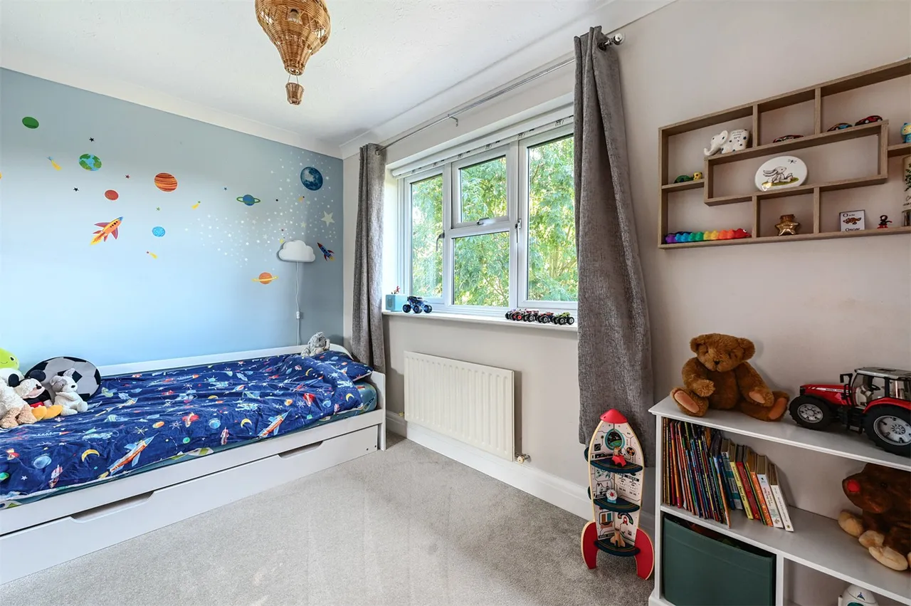 Ferrell Field, Hook, Hampshire, RG27 9SZ, photo 14